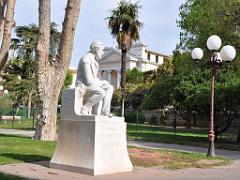 184 TOULON LA VILLE (83)